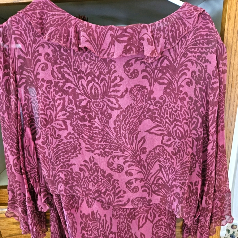 Womens Lane Bryant pink/ mauve ruffled blouse size 22/24